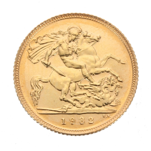 243 - Elizabeth II 1982 half sovereign coin, 4gm