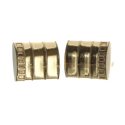 366 - Pair of 14ct yellow gold cufflinks, 23.5gm, 16mm x 13mm (218)