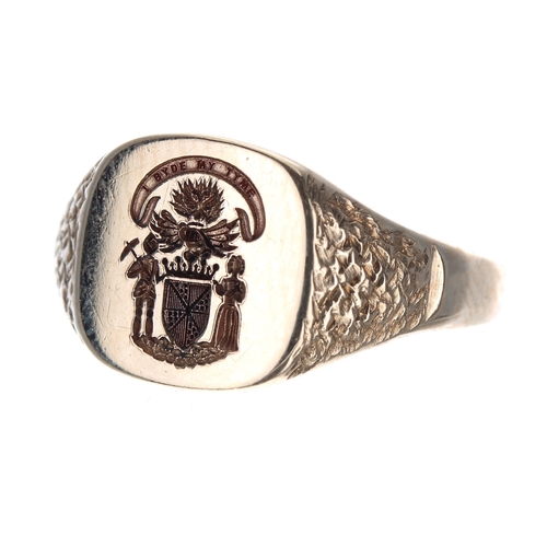 216 - 9ct yellow gold intaglio seal ring, Birmingham 1976, 13mm, 4.9gm, ring size W/X