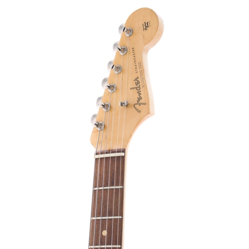 188 - 1962 Fender Stratocaster electric guitar, made in USA, ser. no. 8xxx3; Body: sunburst finish with va... 