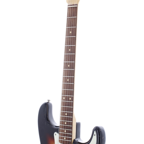 188 - 1962 Fender Stratocaster electric guitar, made in USA, ser. no. 8xxx3; Body: sunburst finish with va... 