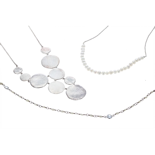 270 - Silver 'Pennies from Heaven' design silver necklace, 14.6gm; slender pearl and cz necklace, 5.7gm, 4... 