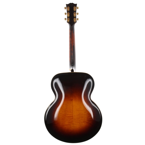 203 - 1935 Gibson L-12 archtop guitar, made in USA, ser. no. 9xxx0; Body: sunburst finish, rubbing to edge... 