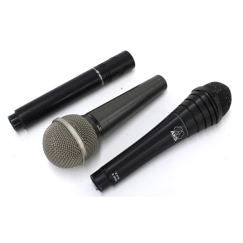 1365 - Beyerdynamic M201N microphone; together with an AKG TPS D3700 microphone and an Audio Technica PR40 ... 