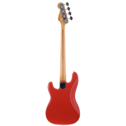 286 - 2005 Fender '50s Precision Bass guitar, made in Mexico, ser. no. MZ5xxxxx3; Body: Fiesta red finish;... 