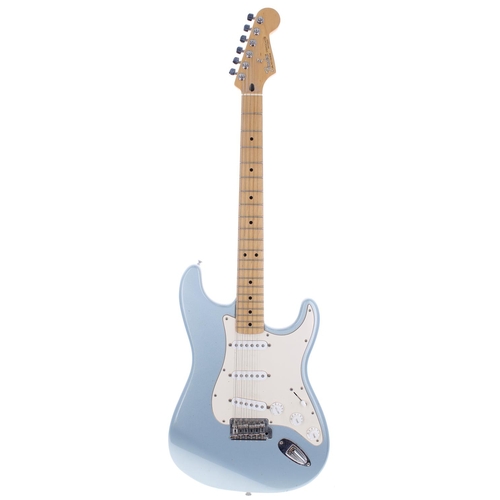 339 - 2001 Fender Standard Stratocaster electric guitar, made in Mexico, ser. no. MZ1xxxxx4; Body: blue ag... 