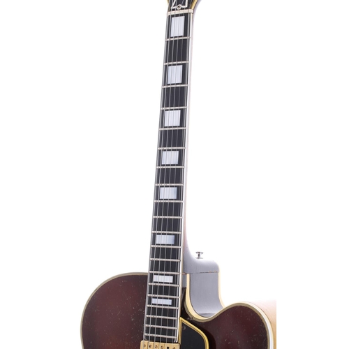 417 - 1960 Gibson L-5c arch top guitar; Body: sunburst finish, heavy lacquer checking, marks and scratches... 