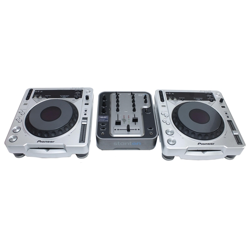 1270 - Pair of Pioneer CDJ-800 Mark 2 compact disc DJ units; together with a Stanton M.212 DJ mixer... 