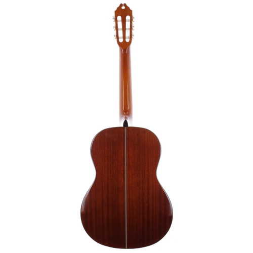 1416 - 2016 Washburn C40 classical guitar; Back and sides: laminated mahogany; Top: natural spruce; Neck: m... 