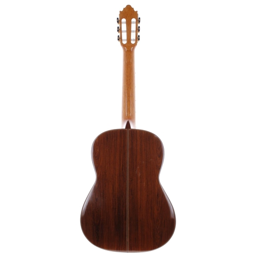 1442 - 2013 Vicente Carrillo Herencia New Concept classical guitar, made in Spain; Back and sides: Madagasc... 