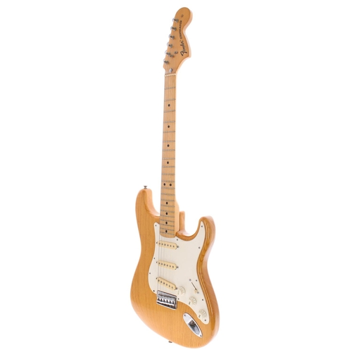 433 - 1974 Fender Stratocaster hardtail electric guitar, made in USA serial no. 5xxxx1; Body: natural fini... 