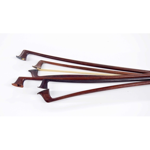 2212 - Small bundle of various bows (6)