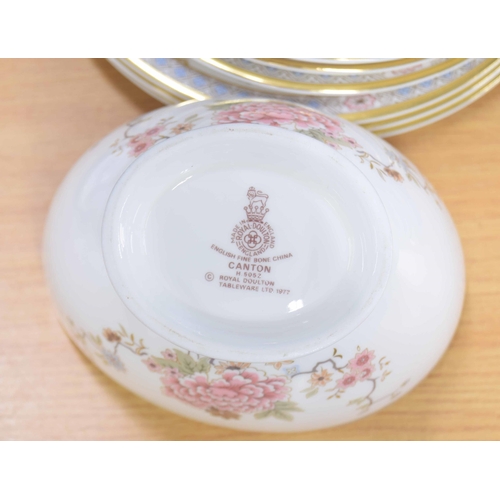 5 - Royal Doulton 'Canton' porcelain tea set, H.5052, comprising teapot, sandwich plate, six plates, six... 