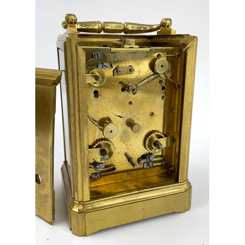 22 - French Garnier style small alarm carriage clock, the movement back plate inscribed 90M, the vertical... 