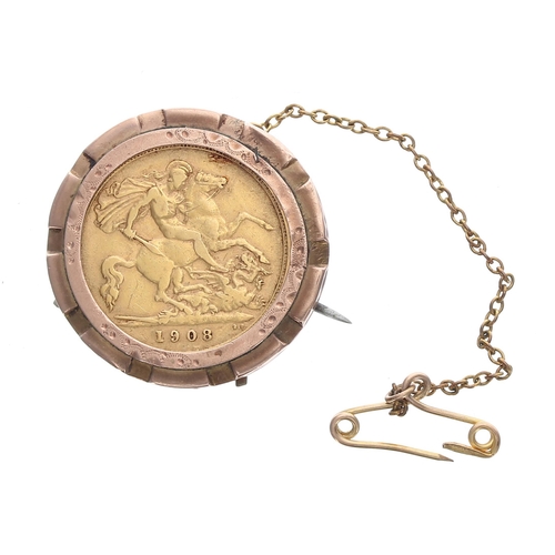 332 - Edward VII 1908 half sovereign coin in a 9ct brooch mount, with safety chain, 6.3gm, 25mm dimeter... 