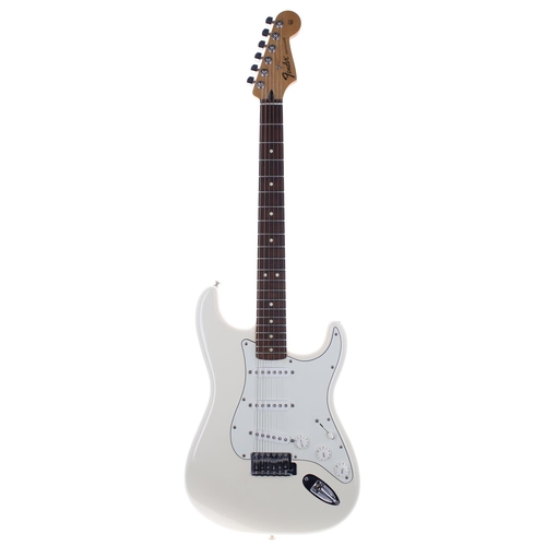 206 - 2015 Fender Standard Stratocaster electric guitar, made in Mexico, ser. no. NX15xxxxx4; Body: Olympi... 