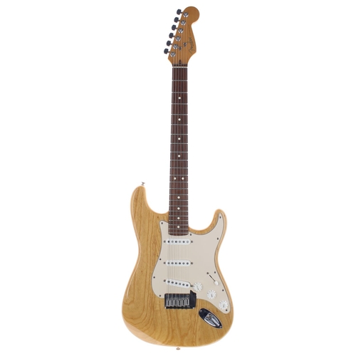 239 - 1997 Fender American Standard Stratocaster electric guitar, made in USA, ser. no. N7xxxxx4; Body: na... 