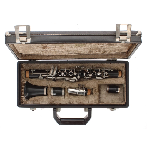 1807 - G. Leblanc Symphonie Model blackwood clarinet, ser. no. 1364, case; also a Boosey & Hawkes eboni... 