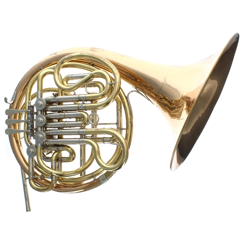 1822 - Holton Professional Model gold lacquered double French horn, case *This instrument is in aesthetical... 