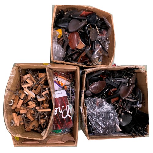 2011 - Very large quantity of various violin fittings including chin rests, tailpieces, closing clamps and ... 