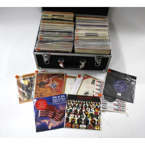 477 - Large collection of 45rpm vinyl records included a small selection of acetates, mostly Big Country, ... 