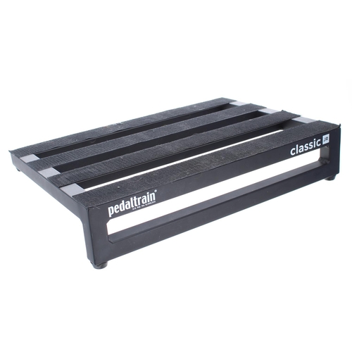 935 - Pedal Train classic JR guitar pedal board, in gig bag*Please note: Gardiner Houlgate do not guarante... 