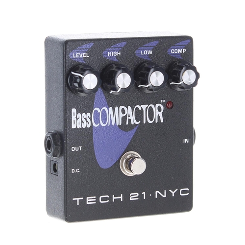968 - Tech 21 Bass Compactor guitar pedal, made in USA*Please note: Gardiner Houlgate do not guarantee the... 