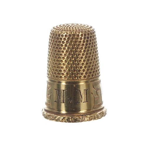 828 - Gold key design thimble, marked '5' to the inside, 4.3gm, 23mm