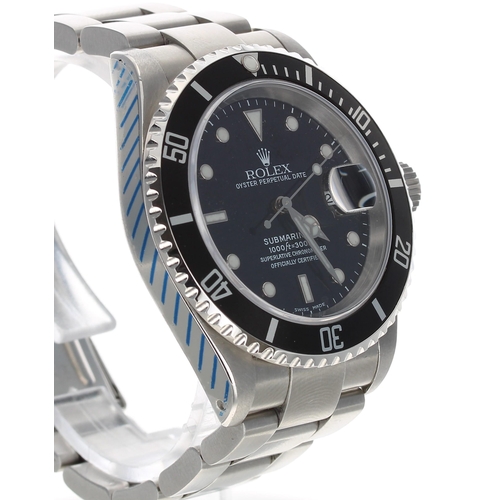 35 - Rolex Oyster Perpetual Date Submariner stainless steel gentleman's wristwatch, reference no. 16610, ... 