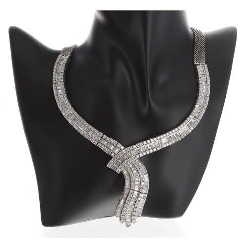 640 - Stunning white gold diamond necklace, with a mesh attachment and set with round brilliant and baguet... 