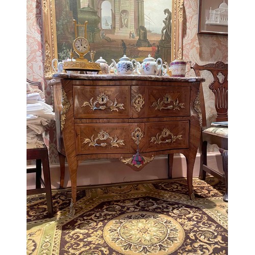 568 - Fine French Louis XV style kingwood serpentine commode chest, the marble top over two drawers and a ... 