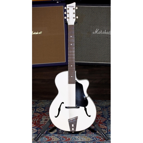 Lot 826       