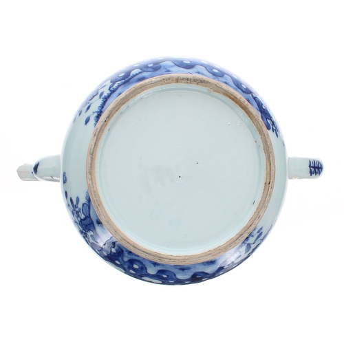 302 - Chinese export blue and white porcelain teapot and cover, with a berry finial and decorated with tre... 