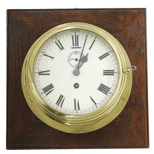 2601 - Ships bulkhead single train wall clock, the 7