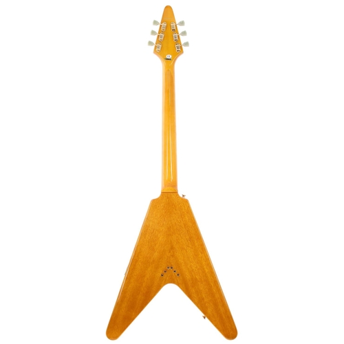 233 - 2002 Epiphone 1958 Korina Flying V electric guitar, made in Korea; Body: natural Korina finish; Neck... 