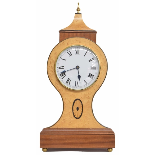 2317 - Good contemporary balloon mantel clock timepiece, the 6