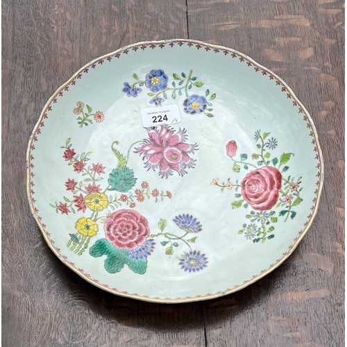 224 - Chinese famille rose porcelain lobed part service, enamelled with flowers within gilded borders, Qia... 