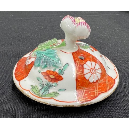 142 - Worcester globular porcelain teapot and cover painted in the Chinese export style, with a flower and... 