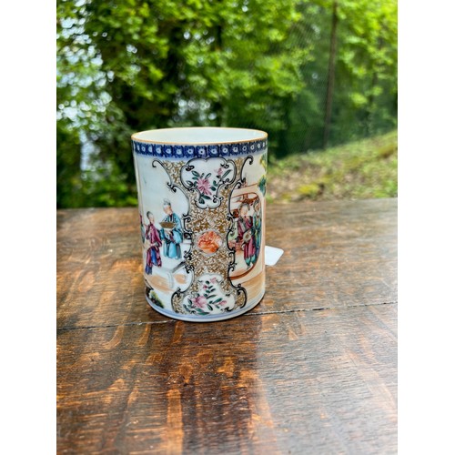 290 - Chinese export famille rose porcelain tankard, painted with scenes of figures in typical palette on ... 