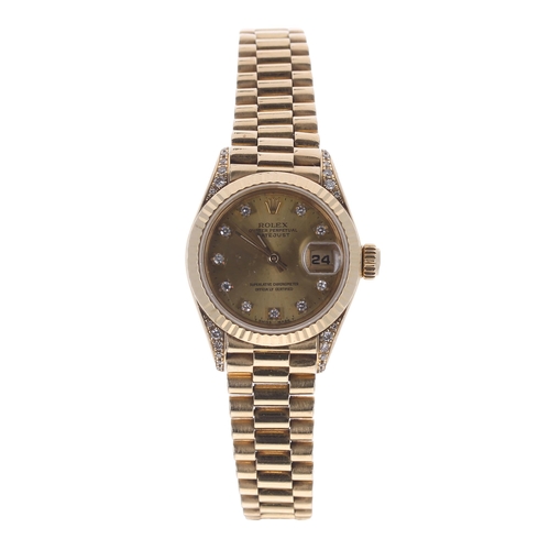 61 - Rolex Oyster Perpetual Datejust diamond set lady's wristwatch, reference no. 69238, serial no. S494x... 