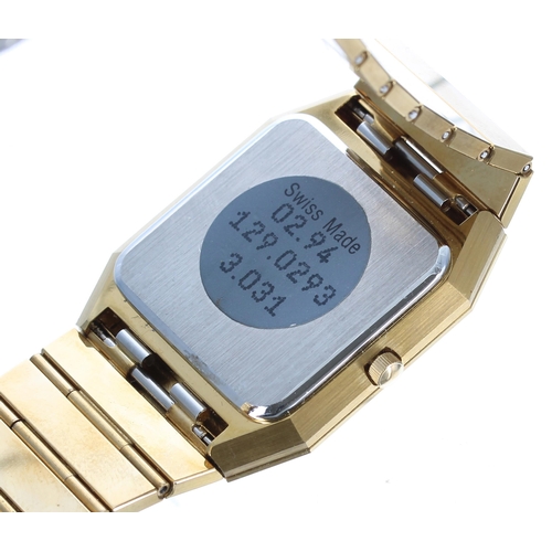 101 - Rado Diastar gold plated and stainless steel gentleman's wristwatch, squared dial with blue stone se... 