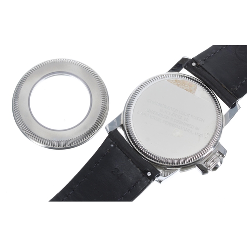 148 - RGM Watch Co. EOT Model 22 stainless steel chronometer deck wristwatch (Roland Murphy), circular sil... 