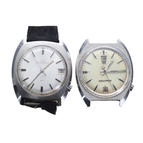 190 - Two Bulova Accutron stainless steel gentleman's wristwatches, one with inscribed case, lacking strap... 