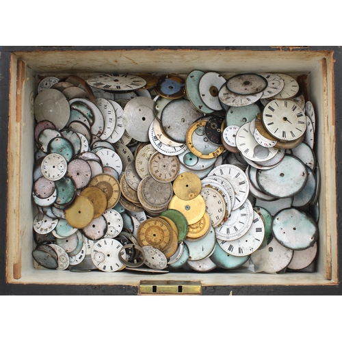 454 - Large quantity of pocket watch, fob watch and wristwatch dials including enamel and gilt metal examp... 