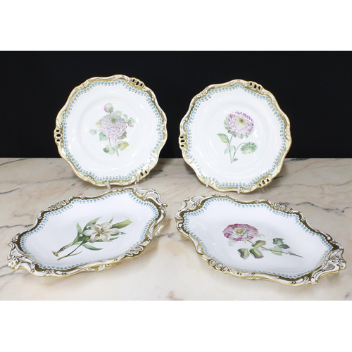 818 - Pair of 19th century Davenport oval porcelain comports and two dessert plates, each with a different... 