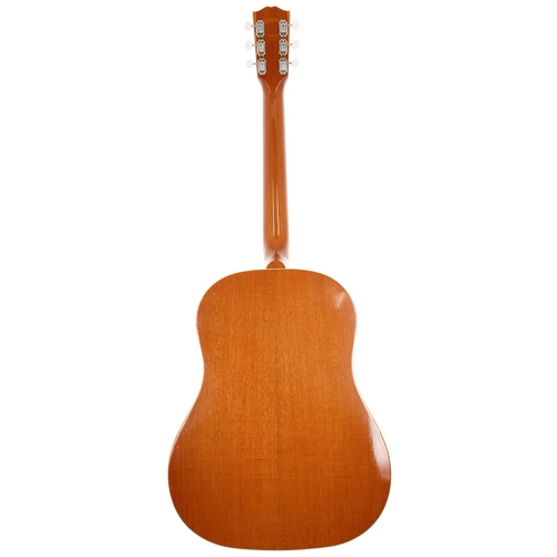 101 - 2015 Gibson J-35 acoustic guitar, made in USA; Back and sides: mahogany; Top: natural spruce; Neck: ... 