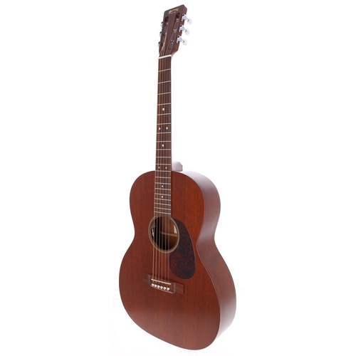 132 - 2005 C.F Martin 000-15SM 12-Fret Auditorium electric acoustic guitar, made in the USA; Body: mahogan... 