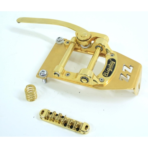 1484 - ZZ Custom Guitars Bigsby mounting system for Les Paul type electric guitars, with Bigsby licensed tr... 