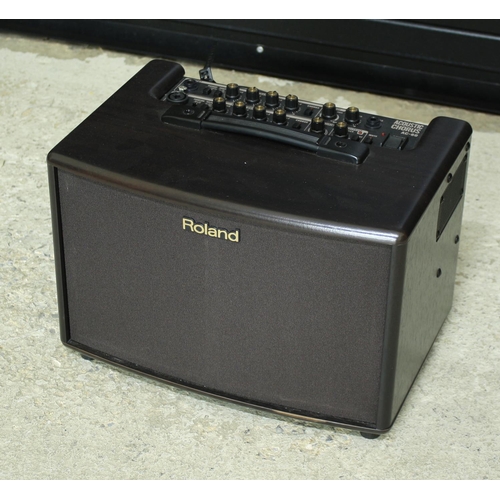 1105 - Roland Acoustic Chorus AC-60 acoustic guitar amplifier*Please note: Gardiner Houlgate do not guarant... 