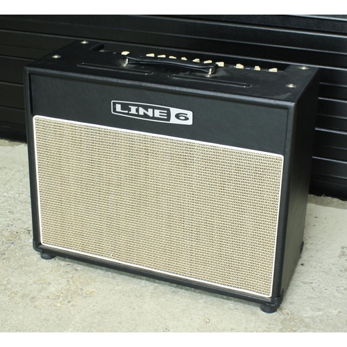 1113 - Line 6 Flextone III guitar amplifier*Please note: Gardiner Houlgate do not guarantee the full workin... 